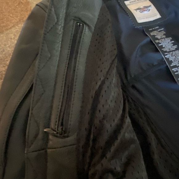 Authentic Women’s Harley Davidson Reflective Willie G Skull Leather Jack NWOT XS - Picture 10 of 11